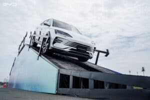 sự kiện ra mắt byd sealion 6